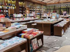 -凤凰国际书城(凤凰广场店)