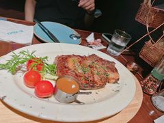 -DEEP·美式餐吧(五棵松华熙LIVE店)