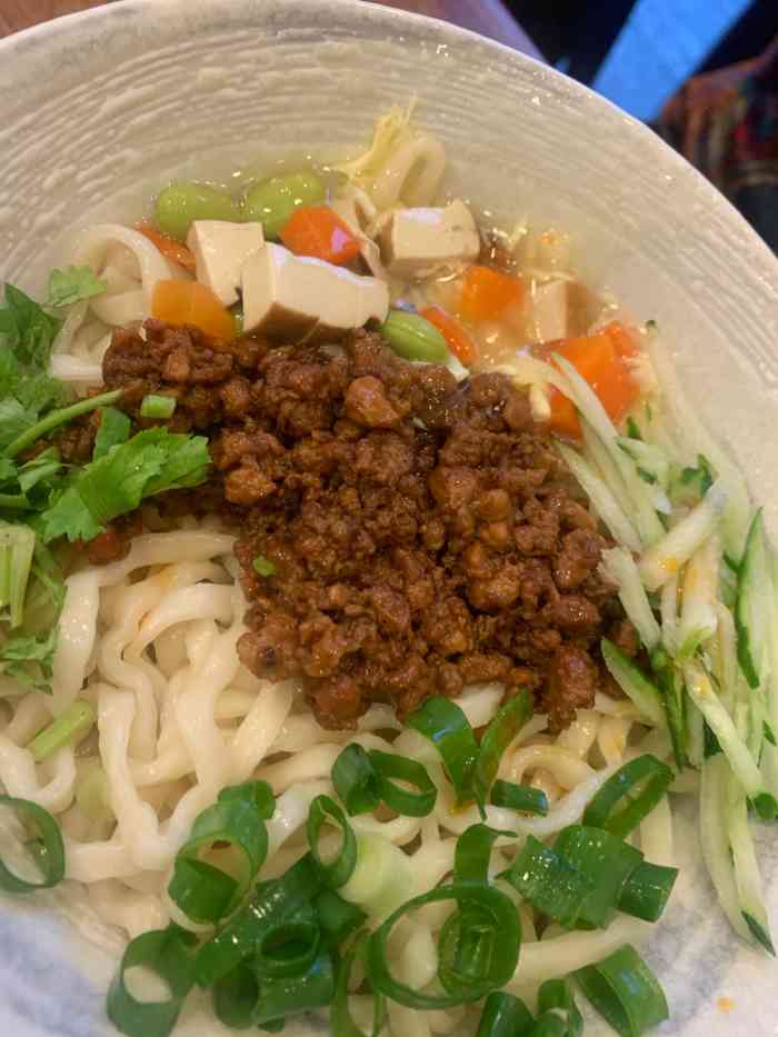 老乡牛肉面-"民宿放下行李饥肠辘辘的跟着谷歌地图寻到这.