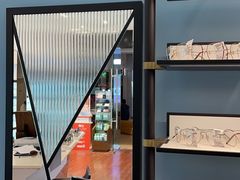 -LensCrafters亮视点·OAKLEY精选(静安嘉里中心店)