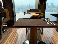 靠窗位-唐拉雅秀酒店-西锦汇空中BBQ·思创餐厅