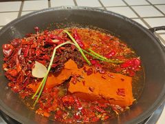-贰回巷火锅馆(钟楼店)