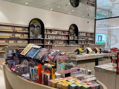-钟书阁(群光广场店)