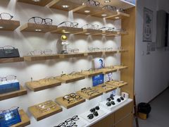 -亿视康青少儿眼镜(五官科店)