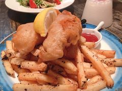 炸魚薯條-layback cafe & bar
