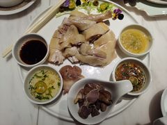 白切文昌鸡-闻见中国海南菜(K11店)