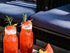 -亚龙湾喜来登·美景台大堂吧