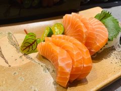 三文鱼刺身-小乔回转寿司(市府恒隆广场店)