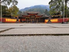 -峨眉山报国寺