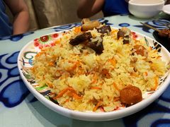 羊肉手抓饭-撒拉花儿·新疆菜·清真(太阳宫店)