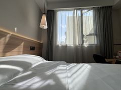 -晴天里酒店(春熙路太古里店)