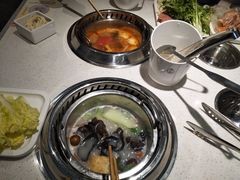 -龍歌自助小火锅(市南金茂湾店)