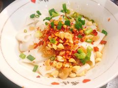 葱油拌粉-盟重烧烤(东瓜山创始店)