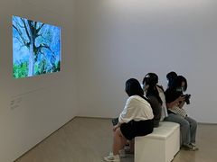 -上海当代艺术博物馆-地面停车场