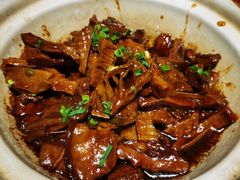-巷子里小酒馆(繁荣路店)