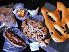 -Dough&Joe团憩(瑞虹天地月亮湾店)