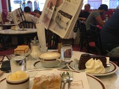 -Cafe Sacher(WIEN)
