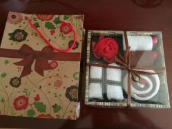 这是母亲节礼物。也是老总亲自来送-养月堂中医养生月子会所(中心妇产店)