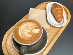 -LUNEURS月乐诗·烘焙甜品(华山路店)