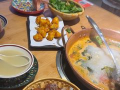 -洱火云南酸菜牛肉火锅(石景山当代商城店)