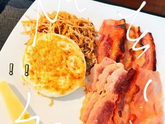 -三亚湾海居铂尔曼度假酒店