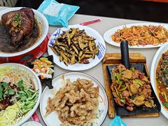 -老码头黑皮肘子锅包肉(文政街店)