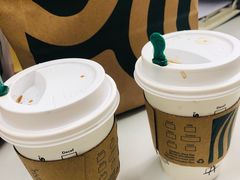 -星巴克(西安曲江银泰店)