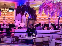 -巴特餐饮6加1音乐餐吧·新疆菜