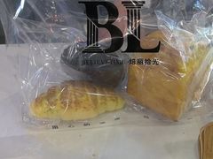 -焙丽拾光(麦凯乐直营店)