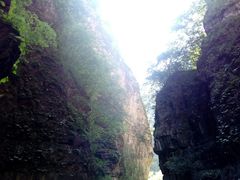 -百里峡七彩艺术小镇