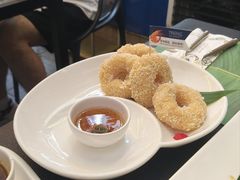 炸虾饼配泰国梅子酱-帕蓝·暹罗料理(大学路店)