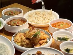 -王慧洁开口虾水饺·地道东北菜(银泰城店)