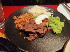 -Pistolera Mexican Cantina女枪手墨西哥餐厅(碧云路店)