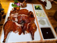 -老滇山寨•云南特色菜•地方菜•民族风情歌舞表演(金碧店)