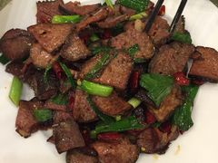 -唐师傅湘西名菜馆(武陵路店)