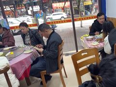 -洪霞餐馆
