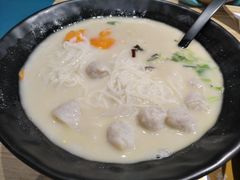 -渔米丰·广府鱼汤米线(光明广场店)