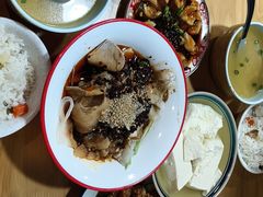 -朱大嘴肥肠血旺(福字街店)