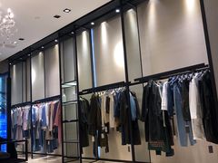 -阿玛施(万达广场松江店)