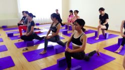 -亚太瑜伽普拉提学院