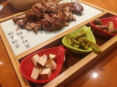 -有红鸡毛店·川菜(建设路店)