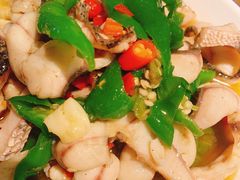 -潜江油焖大虾·小龙虾10年老店(清泉路店)