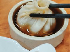 -莱莱小笼·乔艾