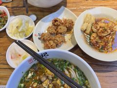 -湘人龙记老长沙米粉(鸟巢店)
