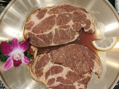 -臻牛烤肉