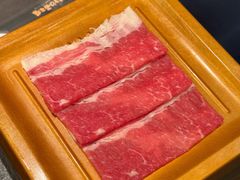 -牛YO寿喜烧·铁板烧和牛火锅自助(市府恒隆店)