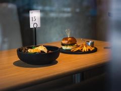 -Two Birds One Stone·一石二鸟(诚品生活店)