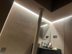 -灸春堂·艾灸·痛症·整脊连锁(之江银泰店)