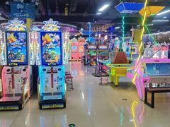 -直通车欢聚中心(崇州万达店)