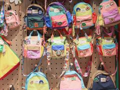 -燕莎奥特莱斯购物中心